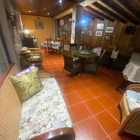 Casa Castenda 3*